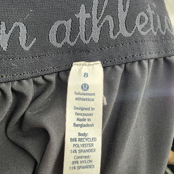 Lululemon Choose a Side 3" Reversible Black or Printed Shorts Size 8 - Picture 4 of 6